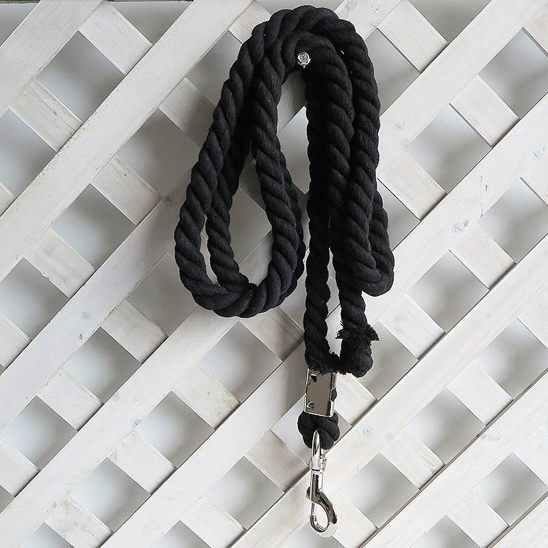 Black 2 meters